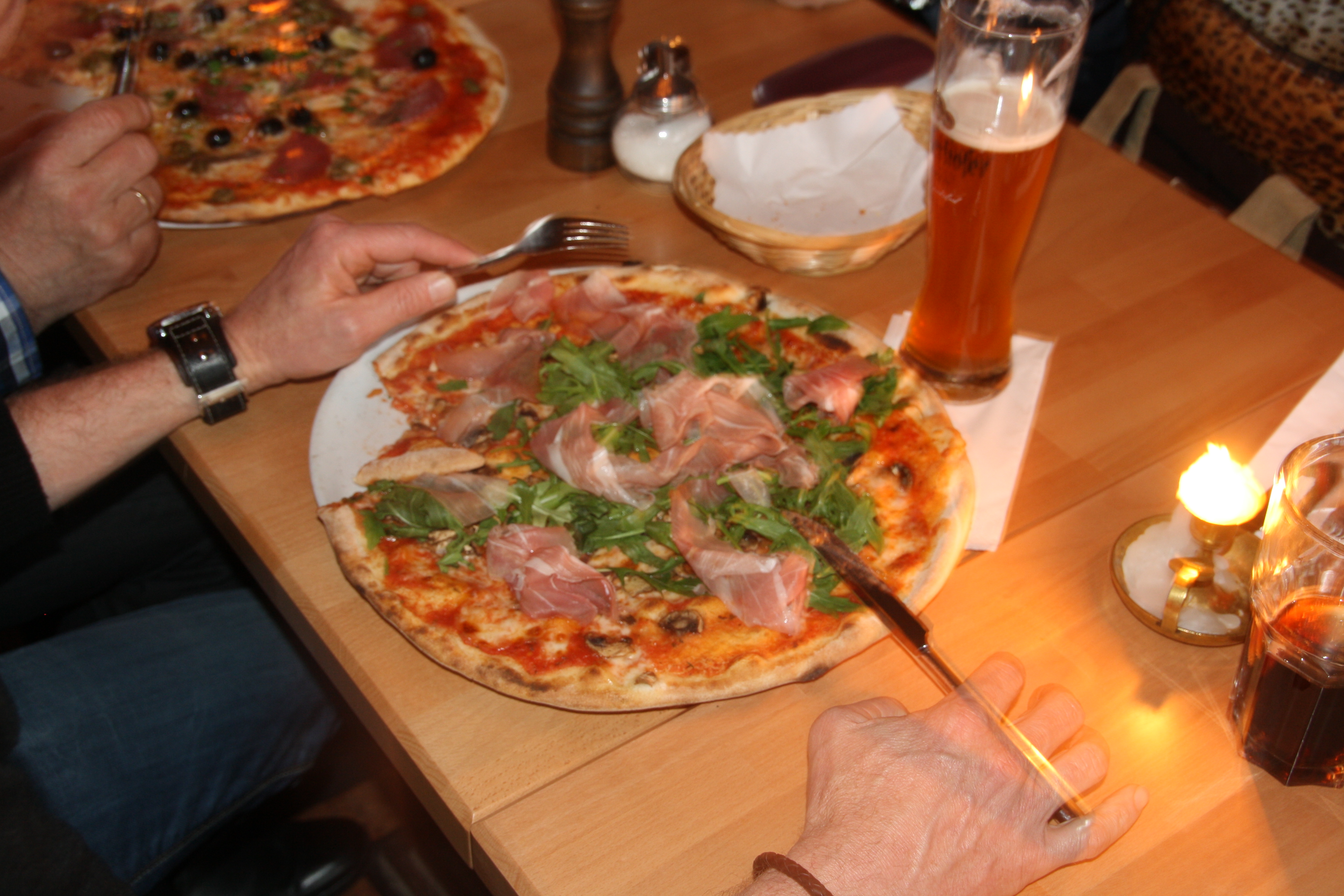 Pizza in den 12Aposteln